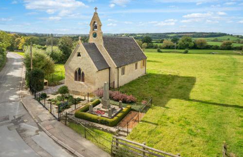 The Old Mission Church - Photo 40