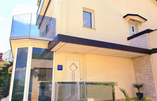 Pool and Jacuzzi Luxury Apartments - Foto 19