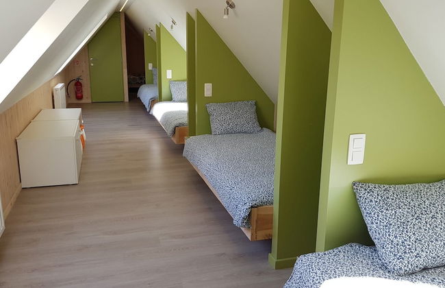 Spacious Holiday Home With Pond in Poperinge - Photo 15