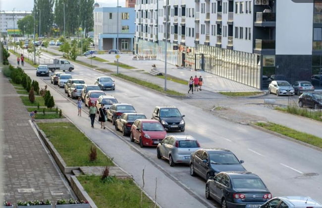 Beautiful Athena Apartment Located in Lukavica - Foto 24