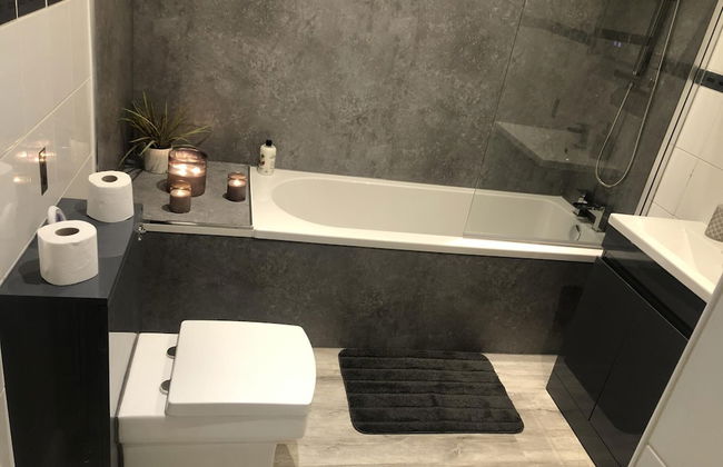 3-bed Apartment - Sleeps 6 - Parking, Wifi, Pets - Foto 14