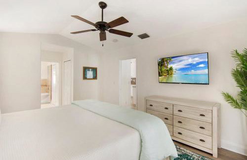 Beach Getaway - Private Heated Pool & 2 King Beds - Foto 22