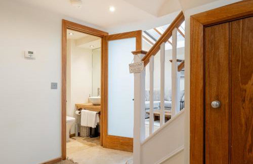 The Coach House - Beautiful Home in Cheltenham! - Photo 157