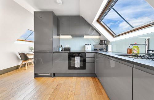 Escape by The River & Bushy Park - Foto 11