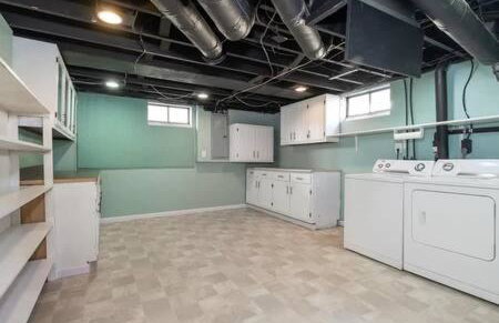 Large Cozy House Near NexusPark Air Hockey - Foto 45