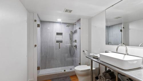 Industrial Modern Loft in Downtown Lafayette - Foto 3