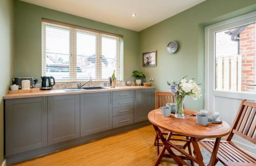 Cosy peaceful and modern ground floor apartment Pass the Keys - Foto 8