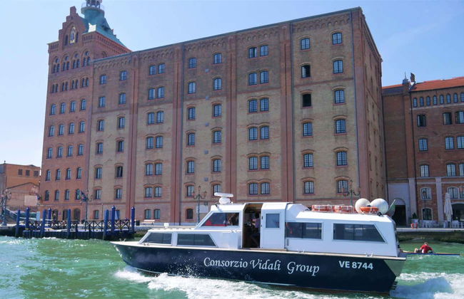 Alquiler de barco con patrón en Venecia - Foto 7