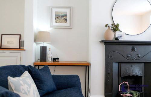 Stylish Coastal 3 Bed Haven - Close to town - Foto 34