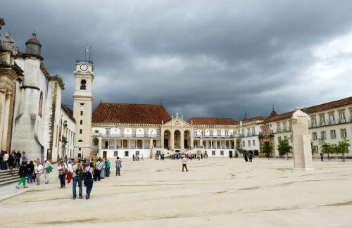 Cozy house with mountain view in Miranda do Corvo - Foto 31