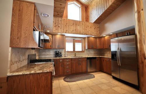 Big Arbor Pines Family friendly - Photo 30