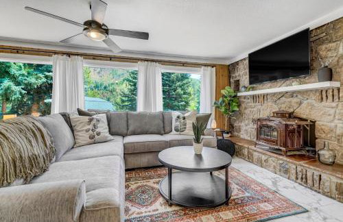 The Stone Lodge - Sleeps 15 - Hot Tubs - Game Room - Foto 8