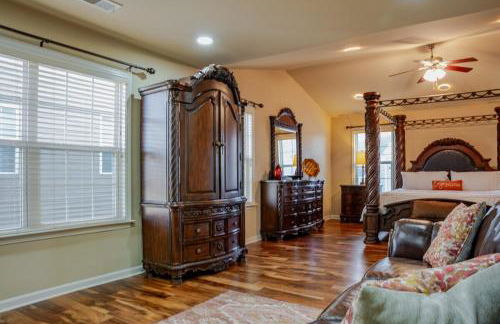 Modern 5BR Retreat with Office Fully Furnished - Foto 17