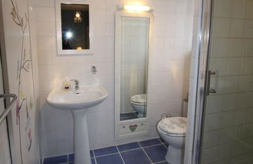 La Vieille Ferme: superbe complexe de 3 gîtes en pierre avec Piscine au coeur du Périgord Noir - Foto 39