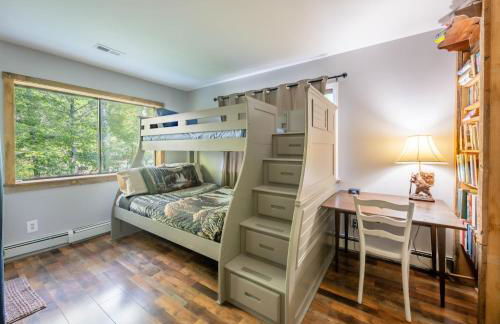 Hidden Gem Falls Cabin with Creek and Game Room - Foto 21