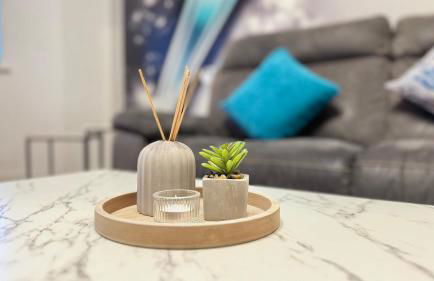 Spacious 2-Bedroom Duplex with Jacuzzi Bath and Free Gated Parking - Foto 17