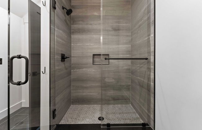 Blue Heron & Gray Fox by Avantstay 2 Lakefront Homes, Sleeps 44 Pool, Dock, Theater - Foto 69