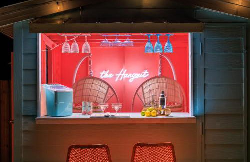 Private Pool 6 MI to Clearwater Beach Fire Pit Game Room - Photo 8