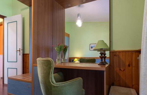 Idyllic cottage next to the beautiful Lake Idro - Foto 126