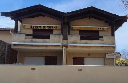 StudiosMichel apt 14 terrasse thermes 400m à pied - Photo 10