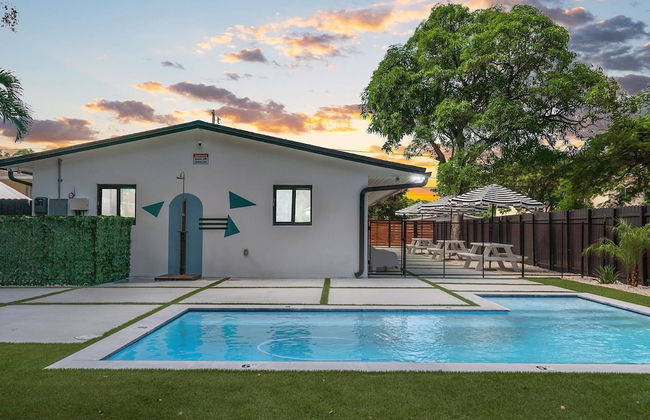 Fresh Modern With Pool Oasis - Foto 9