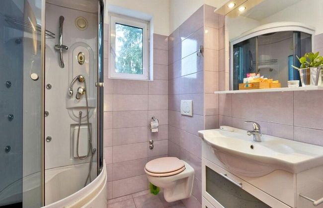 Villa Wolkenhawk - Five Bedroom Villa With Indoor Swimming Pool - Foto 25