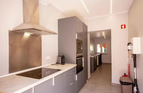 Family-Friendly Villa with Private Pool & Rooftop Oasis - Foto 19