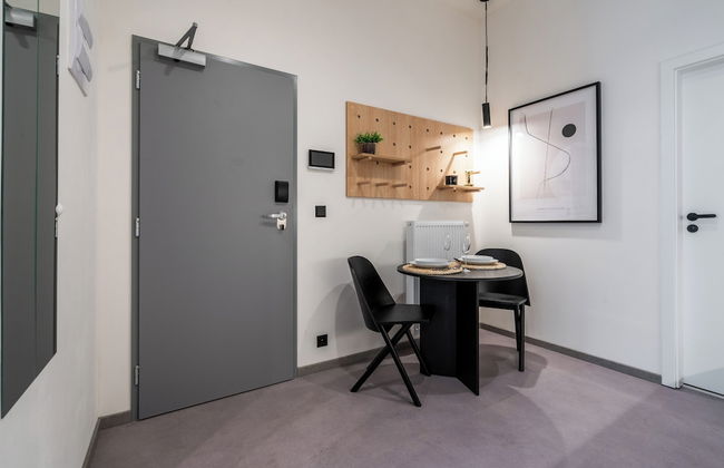 HONEST Karlín - Foto 4