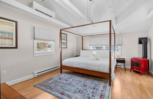 Family Walk to Craigville BeachBright 4BR Coastal Retreat - Foto 11