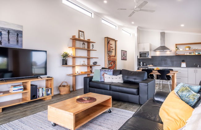 Whale Watcher 1 - Photo 13