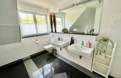 Luxuriöse Doppelhaushälfte am grünen Rande von Hamburg - Foto 11