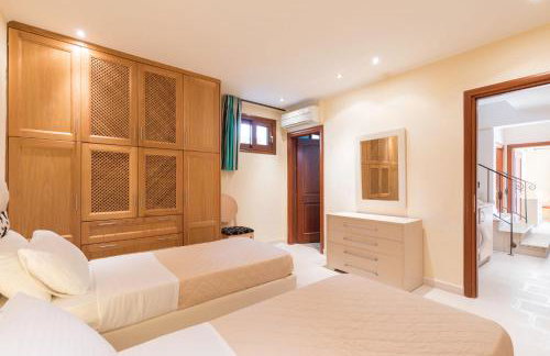 Kassiopi View Villas-Corfu-Villa Christos-4 bedrooms-big private pool-sea view-prime location - Photo 26