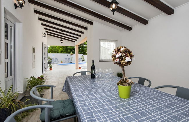 Idyllic Getaway Holiday Home With Pool - Foto 47