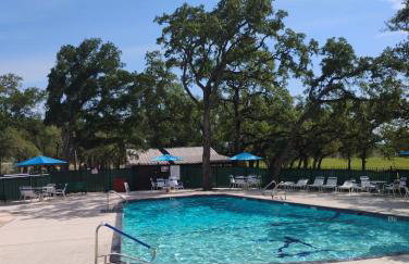 Spacious Family Gem, Close to Lake, Hot Tub - Foto 35