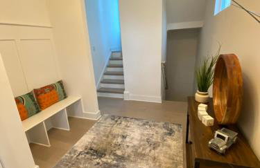 Entire Home Close to BOA Stadium & City - Foto 8