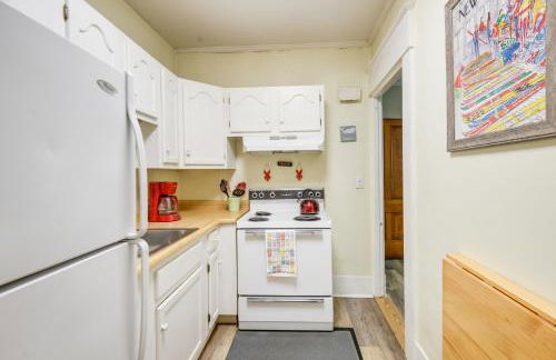 Kennebunk Apartment with Local Beach Access! - Photo 12