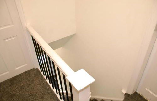 Cosy 2-Bed Home Near St Helens Centre - Free WiFi - Foto 15