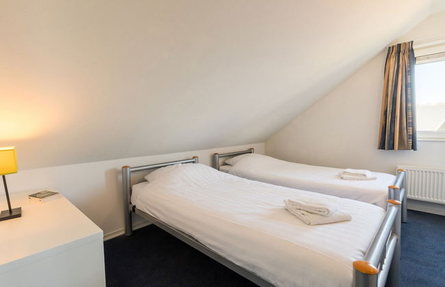 Charming Villa by the Water - Foto 3