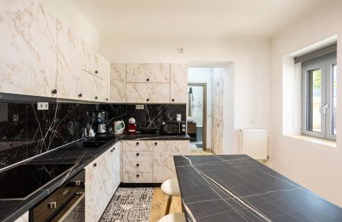 AG Stone Home - Idyllic Beachside Villa in Isthmia - Foto 12