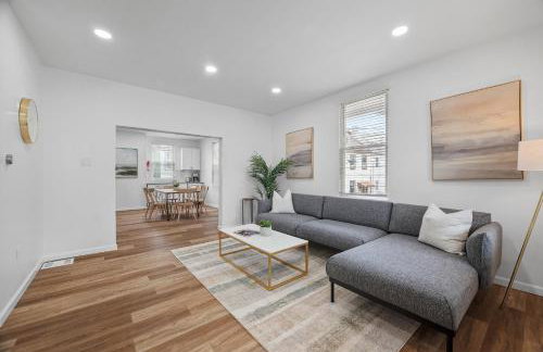 Pittsburgh Spacious and Modern Three Bedroom Apartment with Free Parking - Foto 1