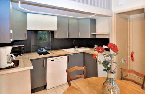 Amazing Home In Raphèle-Lès-Arles - Foto 9