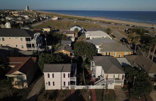 Catch A Wave 2 Blocks to the Beach Two-Story With Porch - Foto 21