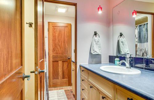 Private Peninsula! Laurel Lake Retreat with 3 Piers - Foto 25