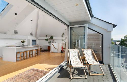 Stunning new 4 bed Penzance town Loft with parking - Foto 8