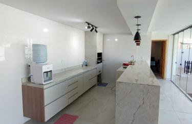 Luxuosa casa, a 150m da praia - Foto 45