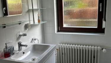 Ruhige Wohnung am Ortsrand - nahe KIT-Campus Nord - Foto 4