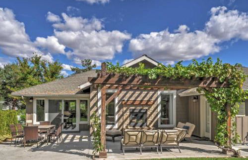 Gorgeous Wapato Point Lakehouse with Private Hot Tub - Foto 2