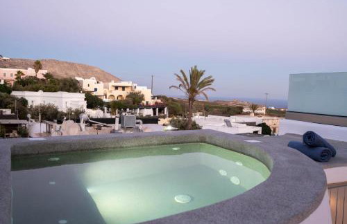 NEW Yiota Collection 4 Suites & 4 Prive Jacuzzi - Foto 121