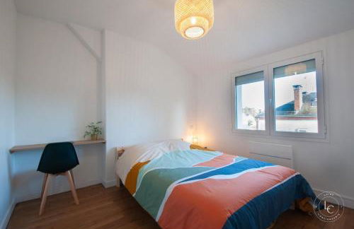 Bright 70m Apartment near City Center & the Loire - Foto 10