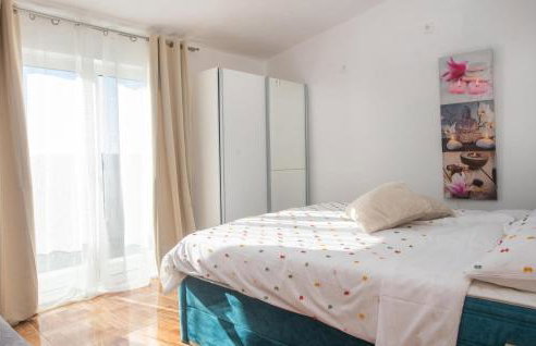 Cozy Home In Cista Velika With Wifi - Photo 18